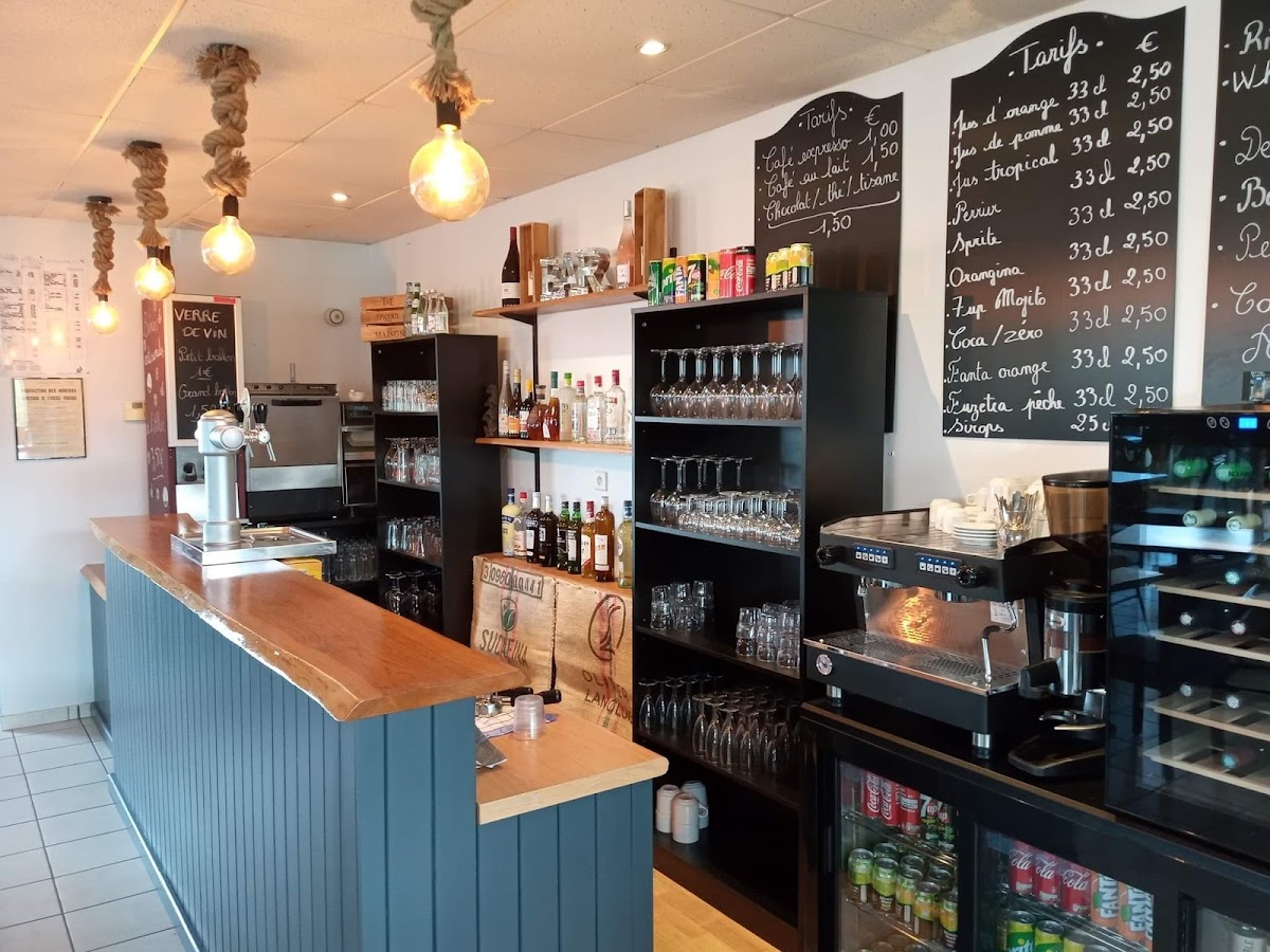 L'auberge Des Bois Noirs